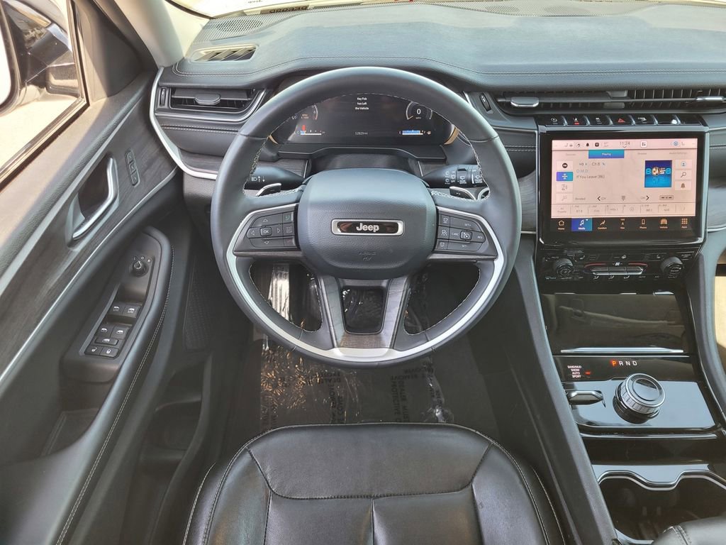 Used 2023 Jeep Grand Cherokee Limited w/ Trailer Tow Prep Group (B) image 9