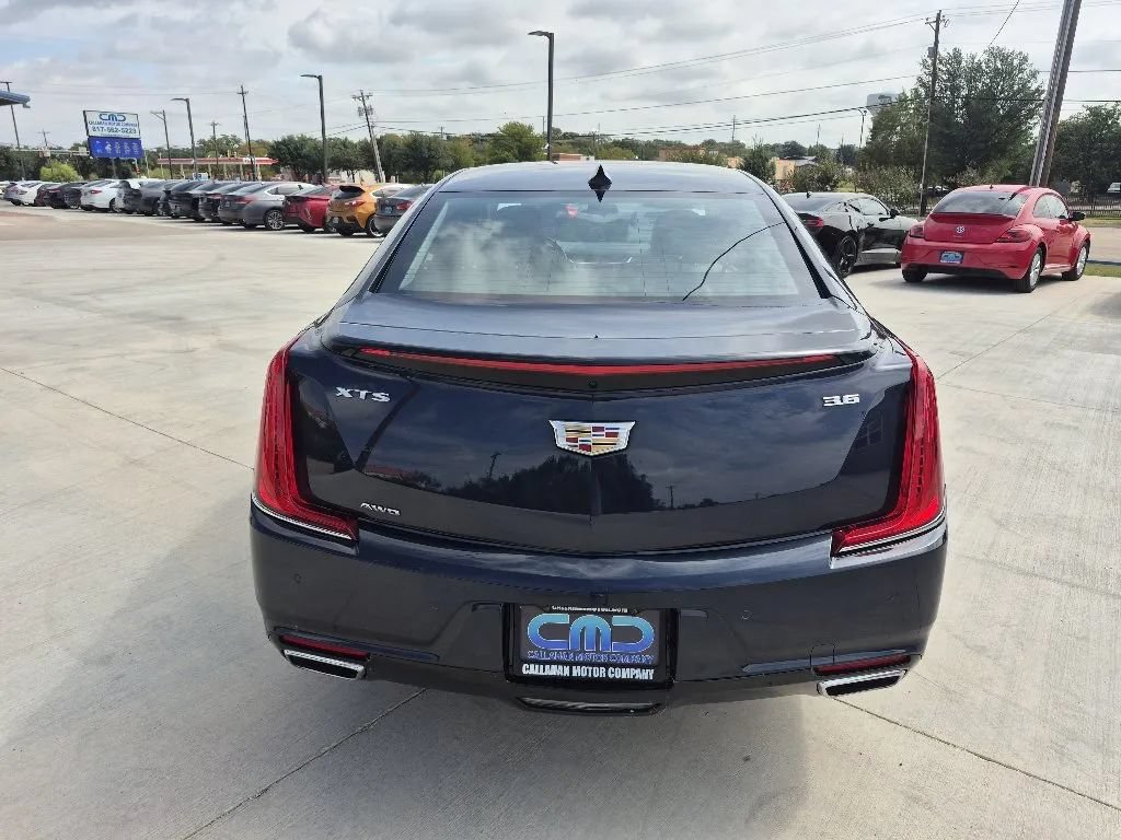Used 2018 Cadillac XTS Luxury AWD/4WD image 7