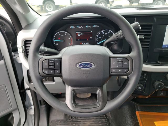 New 2026 Ford F550 4x4 Supercab Super Duty image 9