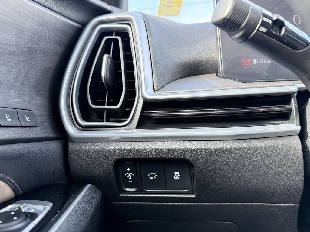 Used 2024 Kia Sorento SX Prestige w/ Olive Brown Leather Package image 12