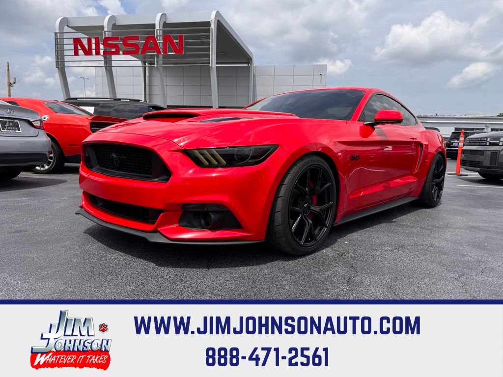 Used 2017 Ford Mustang GT RWD image 1