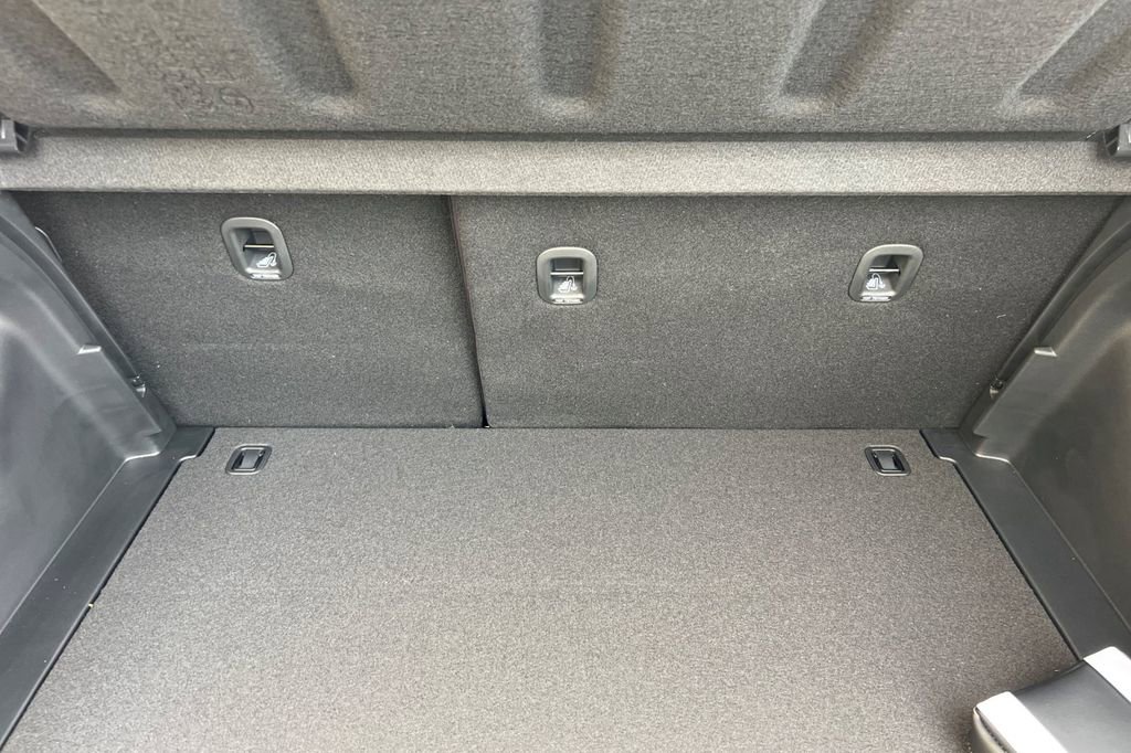 New 2026 Hyundai Venue SE image 13