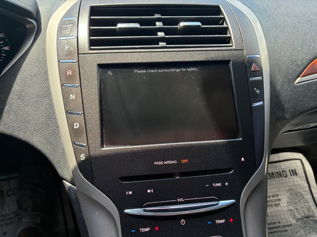 Used 2015 Lincoln MKZ w/ Equipment Group 102A Reserve FWD image 33