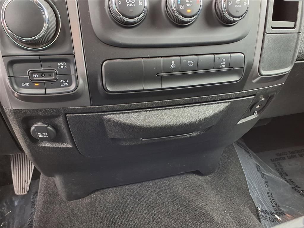 Used 2024 RAM 1500 Classic Warlock image 9