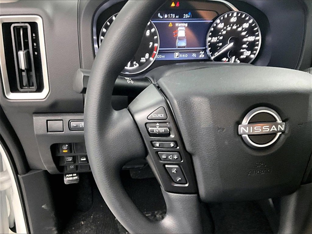 Used 2025 Nissan Frontier SV image 23
