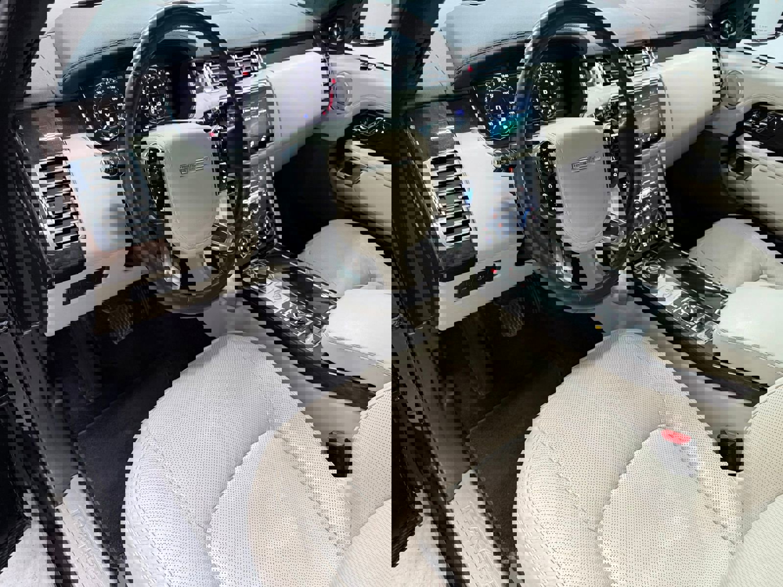 Used 2019 Land Rover Range Rover Supercharged image 27