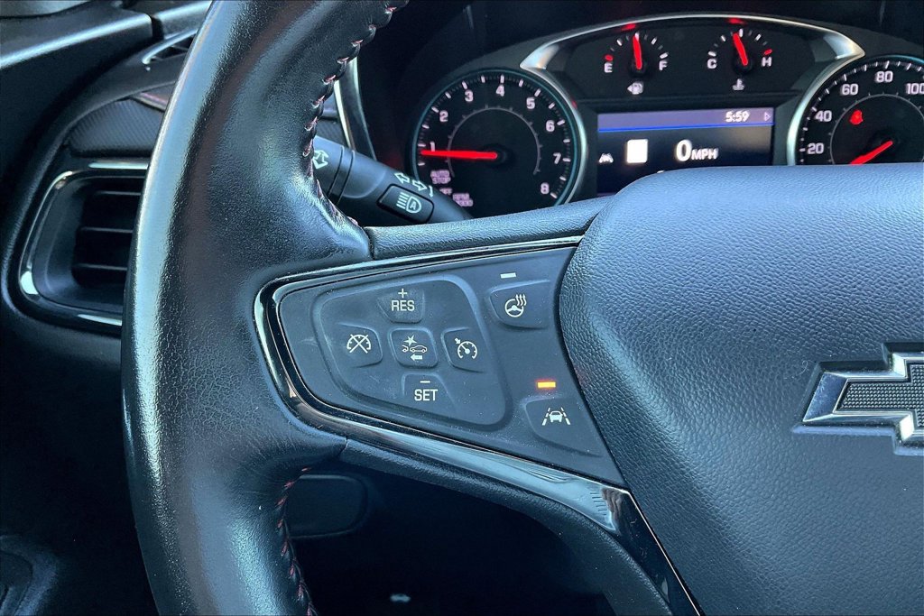 Used 2022 Chevrolet Equinox RS w/ RS Leather Package AWD/4WD image 9