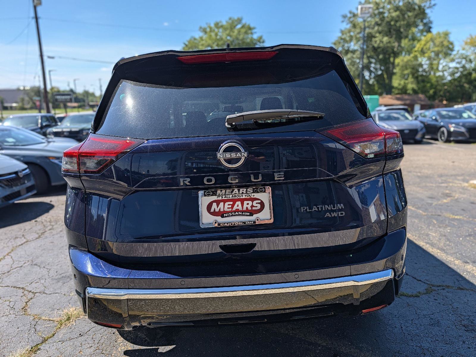 New 2026 Nissan Rogue Platinum AWD/4WD image 11