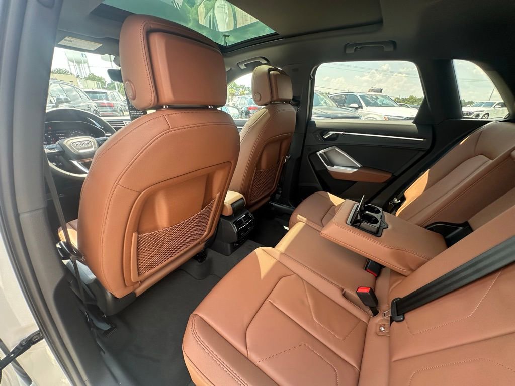 New 2025 Audi Q3 2.0T Premium image 31