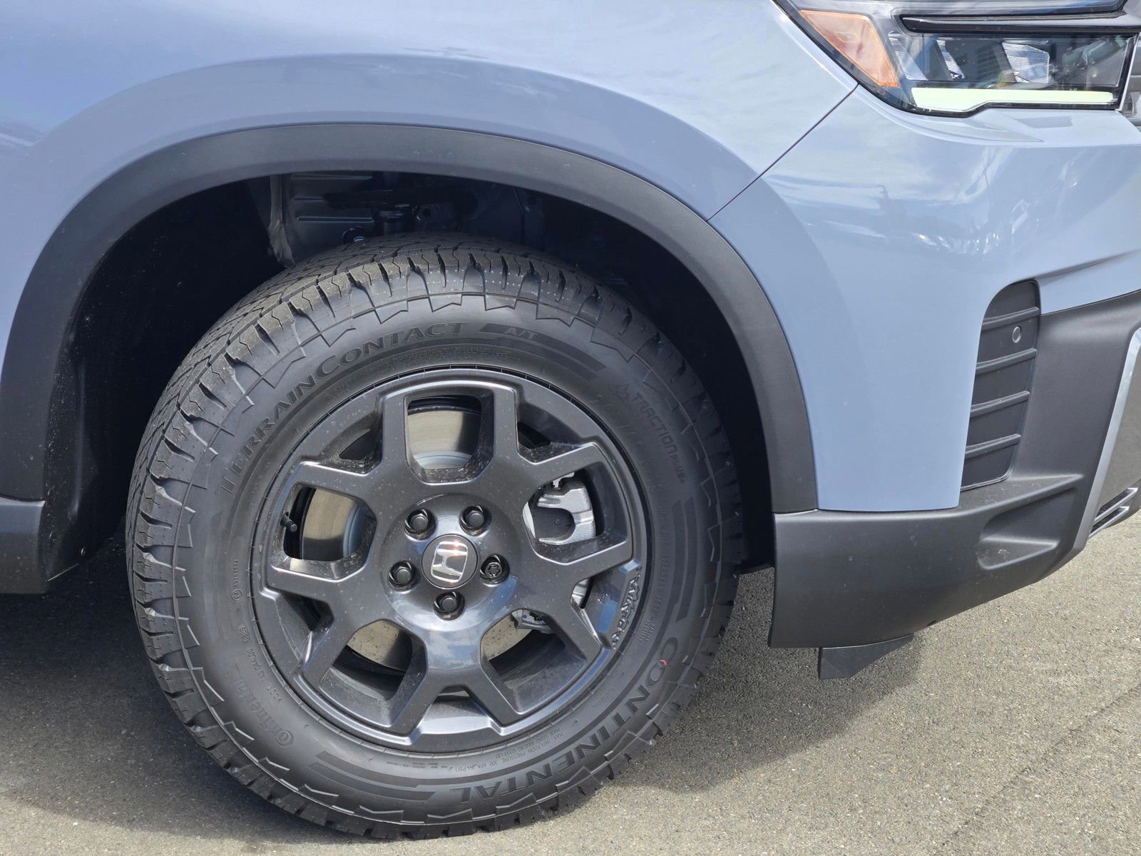 New 2026 Honda Pilot TrailSport image 3