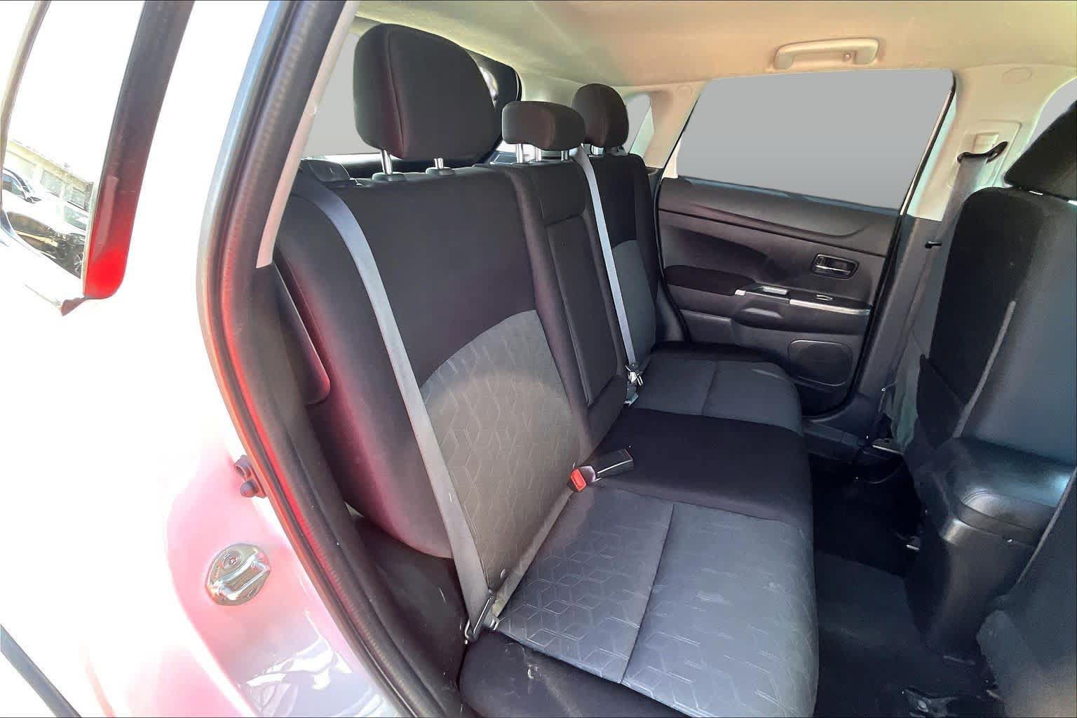 Used 2021 Mitsubishi Outlander Sport SE FWD image 19