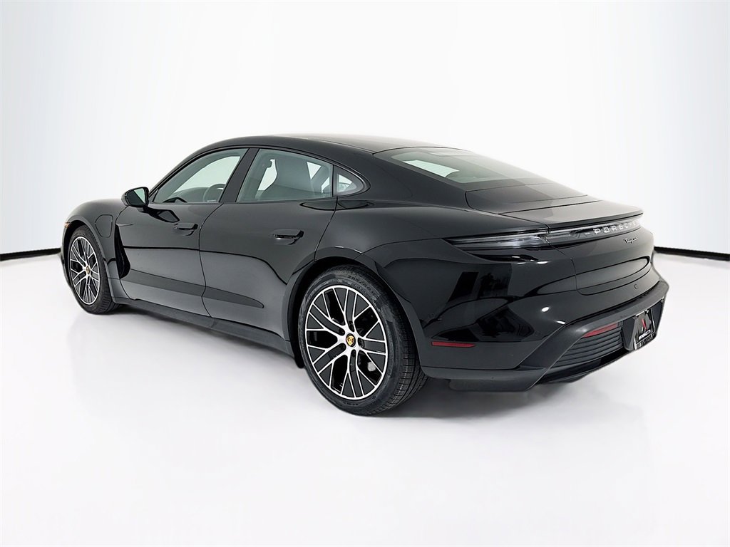 Certified 2022 Porsche Taycan image 3