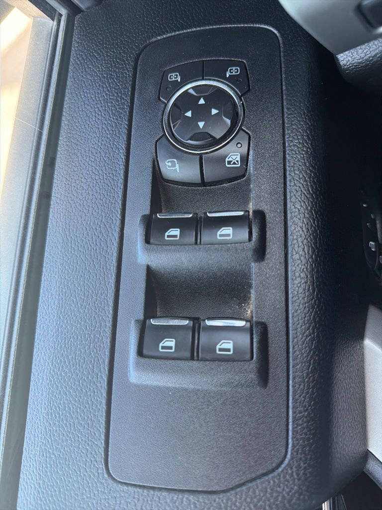 Used 2018 Ford F150 Lariat w/ Equipment Group 502A Luxury image 7