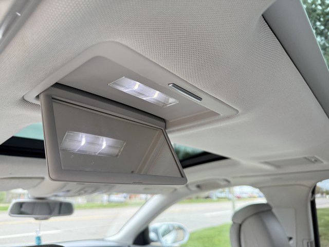 Used 2012 Audi A8 L 4.2 image 18