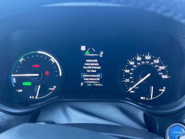 Certified 2024 Toyota Sienna XLE w/ XLE Plus Package AWD/4WD image 32