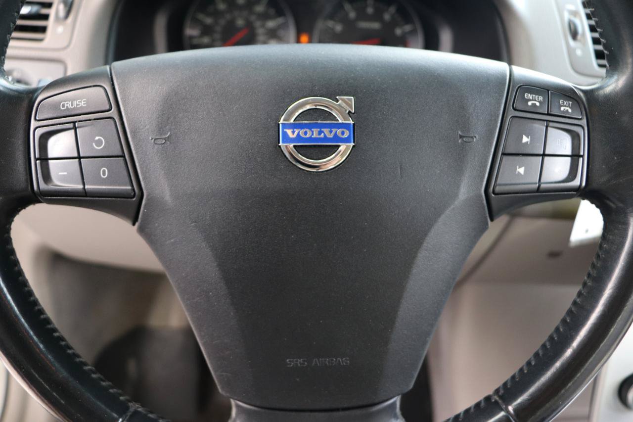 Used 2011 Volvo V50 T5 FWD image 17
