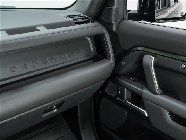 New 2026 Land Rover Defender 110 X-Dynamic SE AWD/4WD image 29