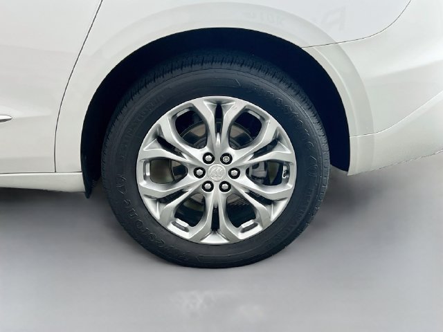 Used 2021 Buick Enclave Avenir AWD/4WD image 39