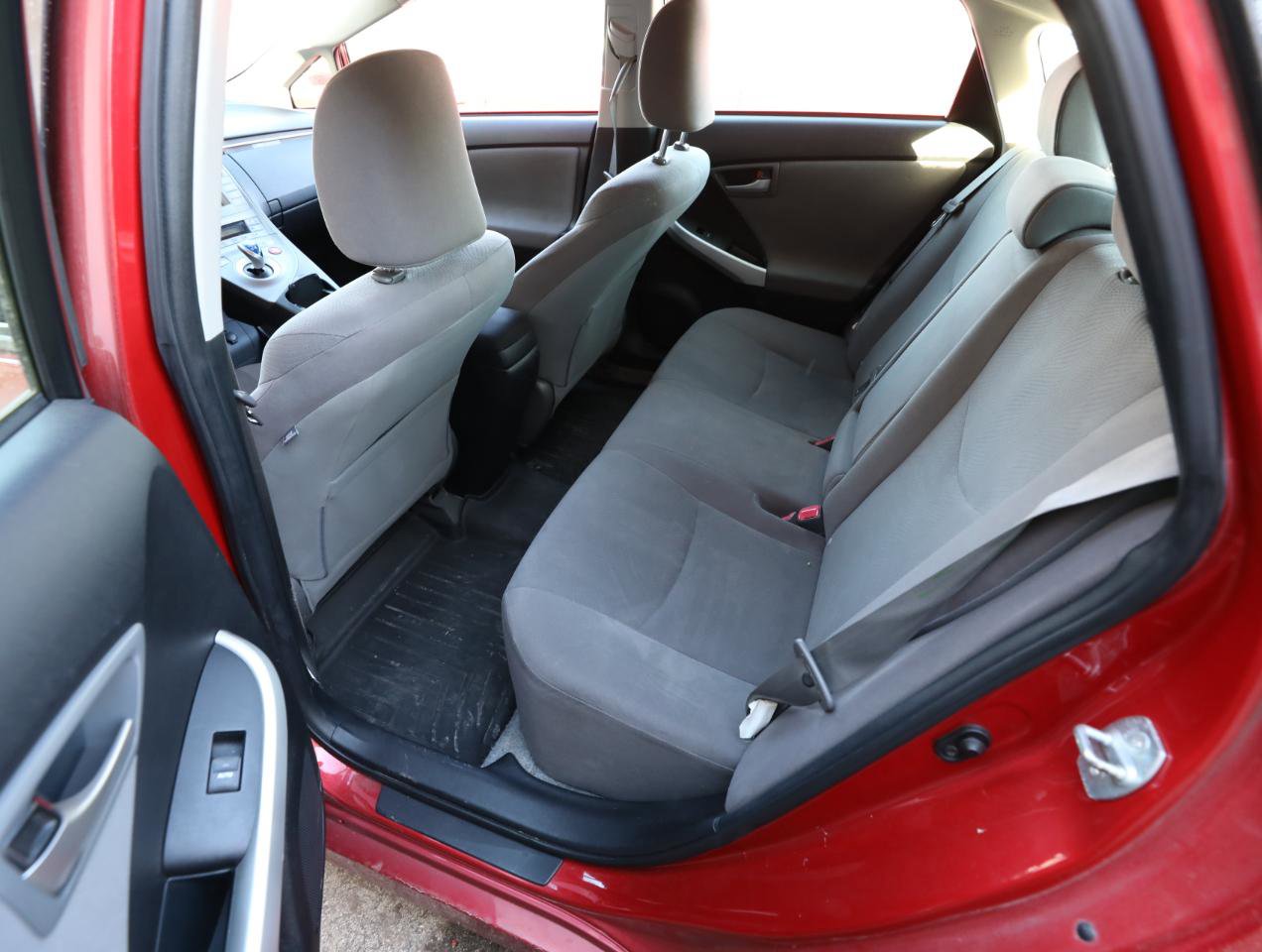 Used 2013 Toyota Prius Two image 12