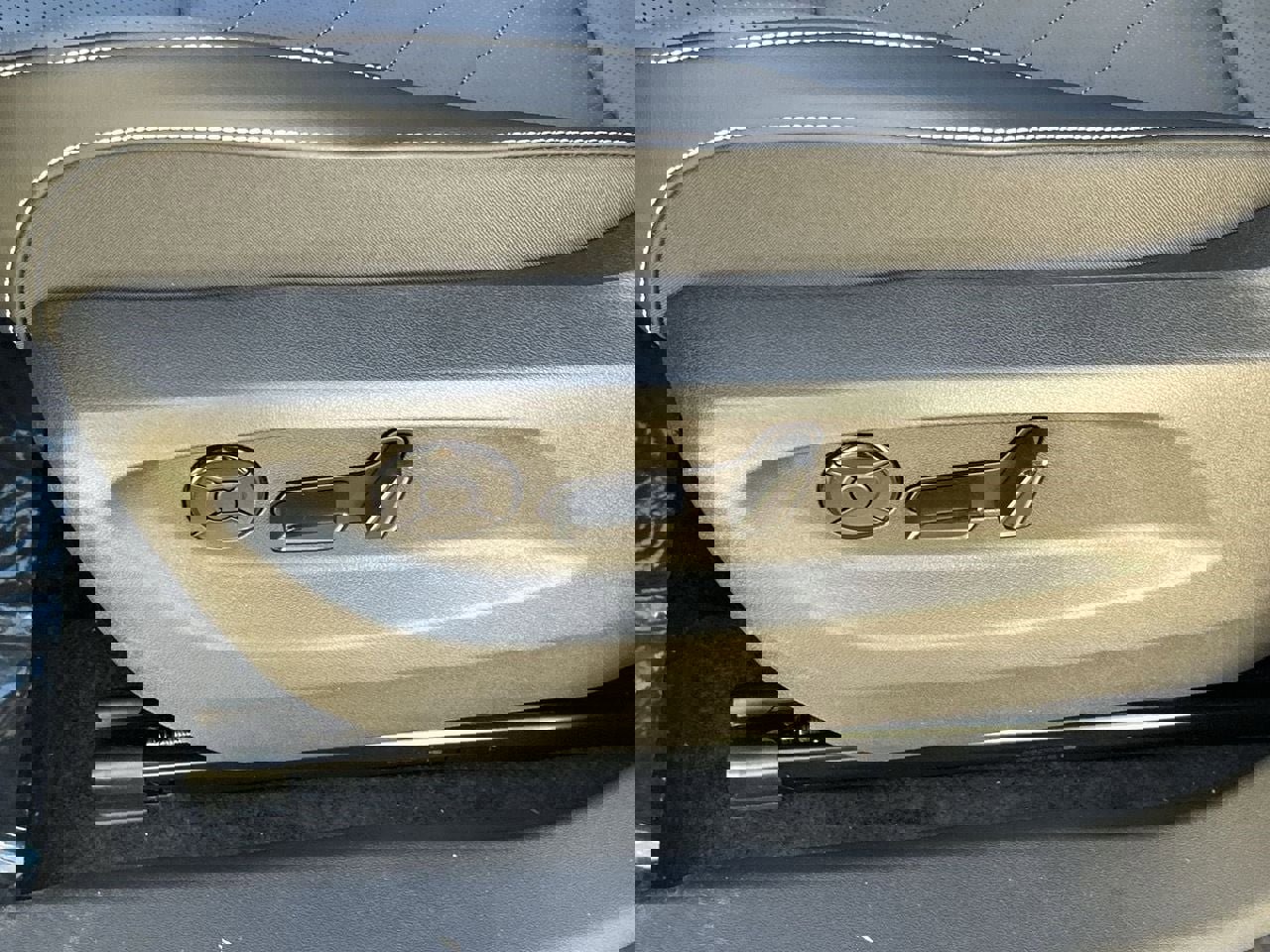 New 2026 Volkswagen Tiguan SE R-Line image 16