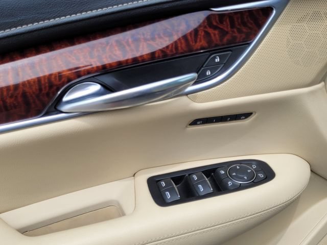 Used 2018 Cadillac XT5 Luxury w/ Driver Awareness Package FWD image 24