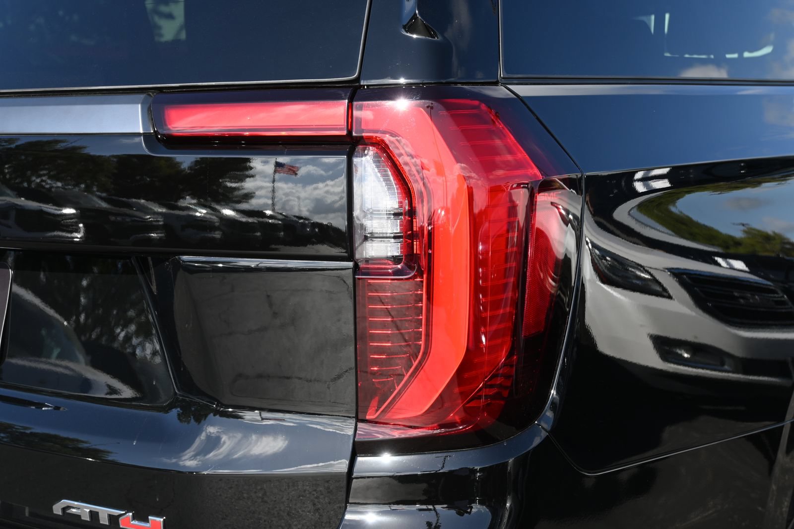 Used 2026 GMC Yukon XL AT4 Ultimate AWD/4WD image 23