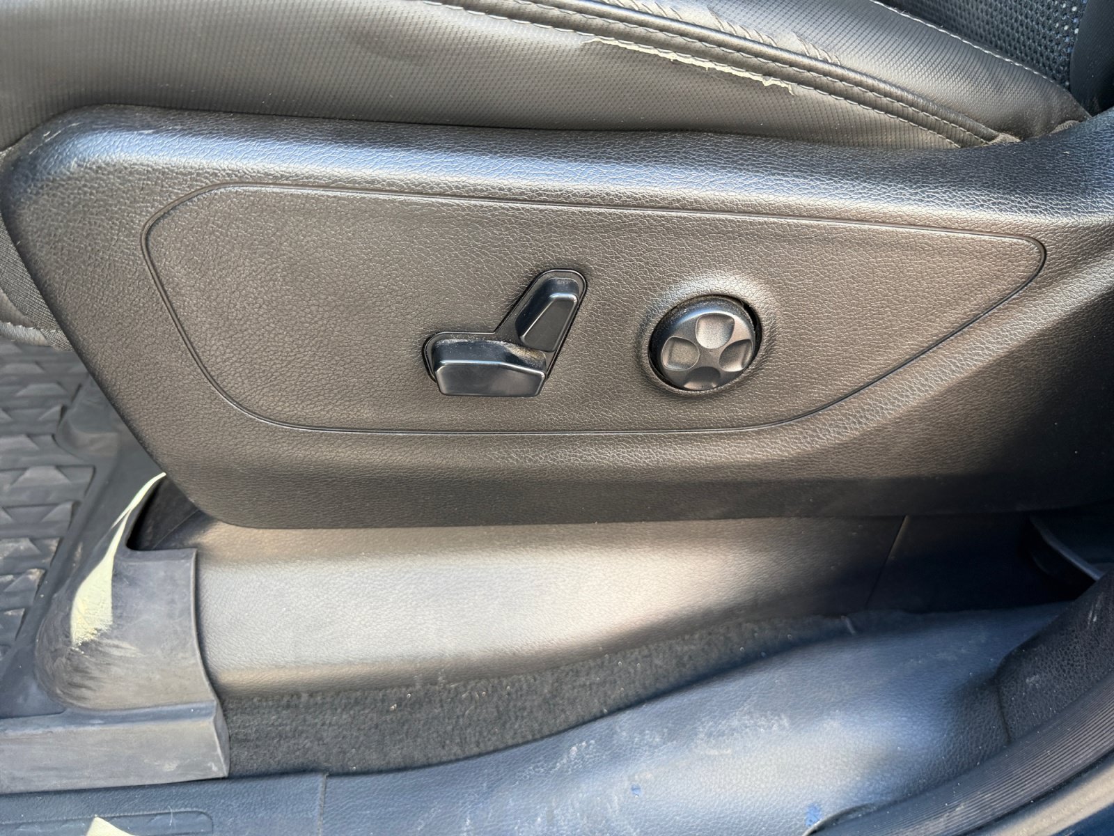 Used 2020 RAM 1500 Big Horn w/ Built-to-serve Edition AWD/4WD image 13
