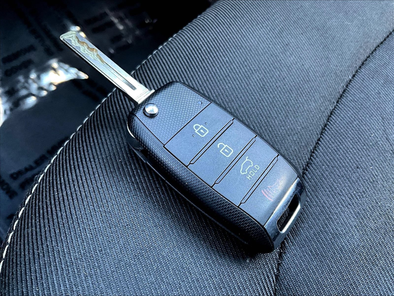 Used 2018 Kia Soul + FWD image 36