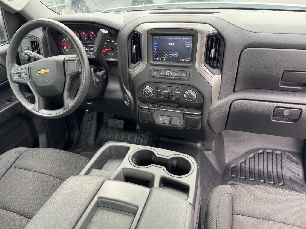 Used 2025 Chevrolet Silverado 1500 W/T RWD image 14
