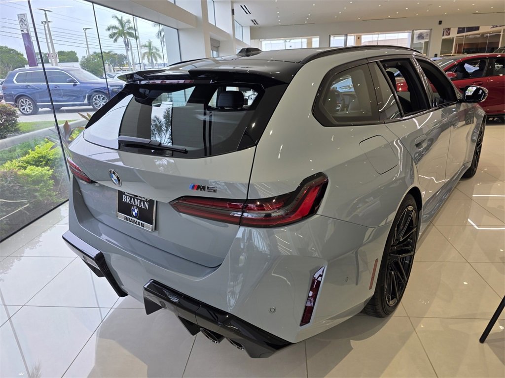 New 2026 BMW M5 Touring w/ M Driver's Package image 4