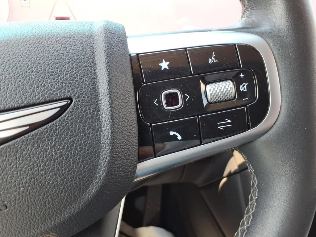 Used 2025 Genesis GV80 2.5T Standard AWD/4WD image 23