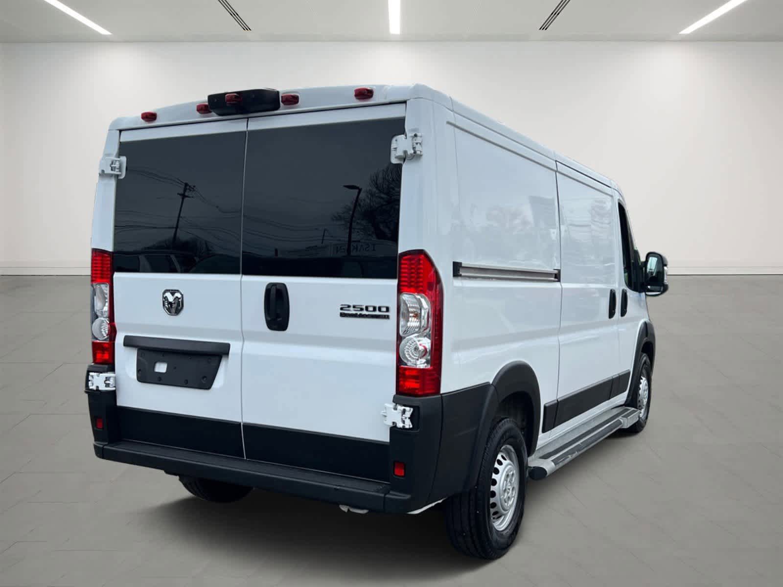 Used 2025 RAM ProMaster 2500 w/ U-Haul Equipment Group FWD image 6