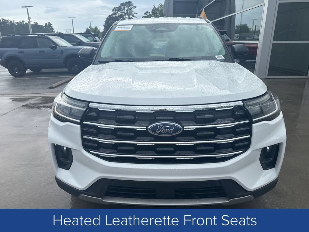 Used 2026 Ford Explorer Active w/ Active Comfort Package RWD image 2