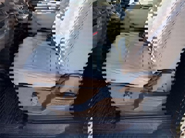 New 2025 Ford F550 4x4 SuperCab Super Duty image 16