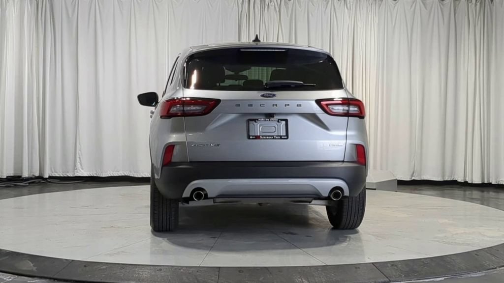 Used 2023 Ford Escape Active AWD/4WD image 9