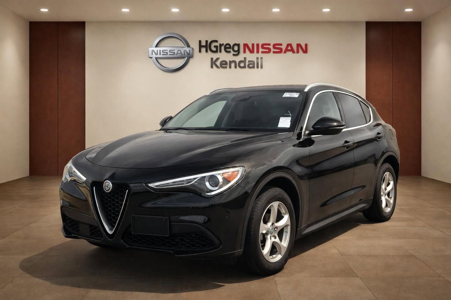 Used 2019 Alfa Romeo Stelvio AWD image 3