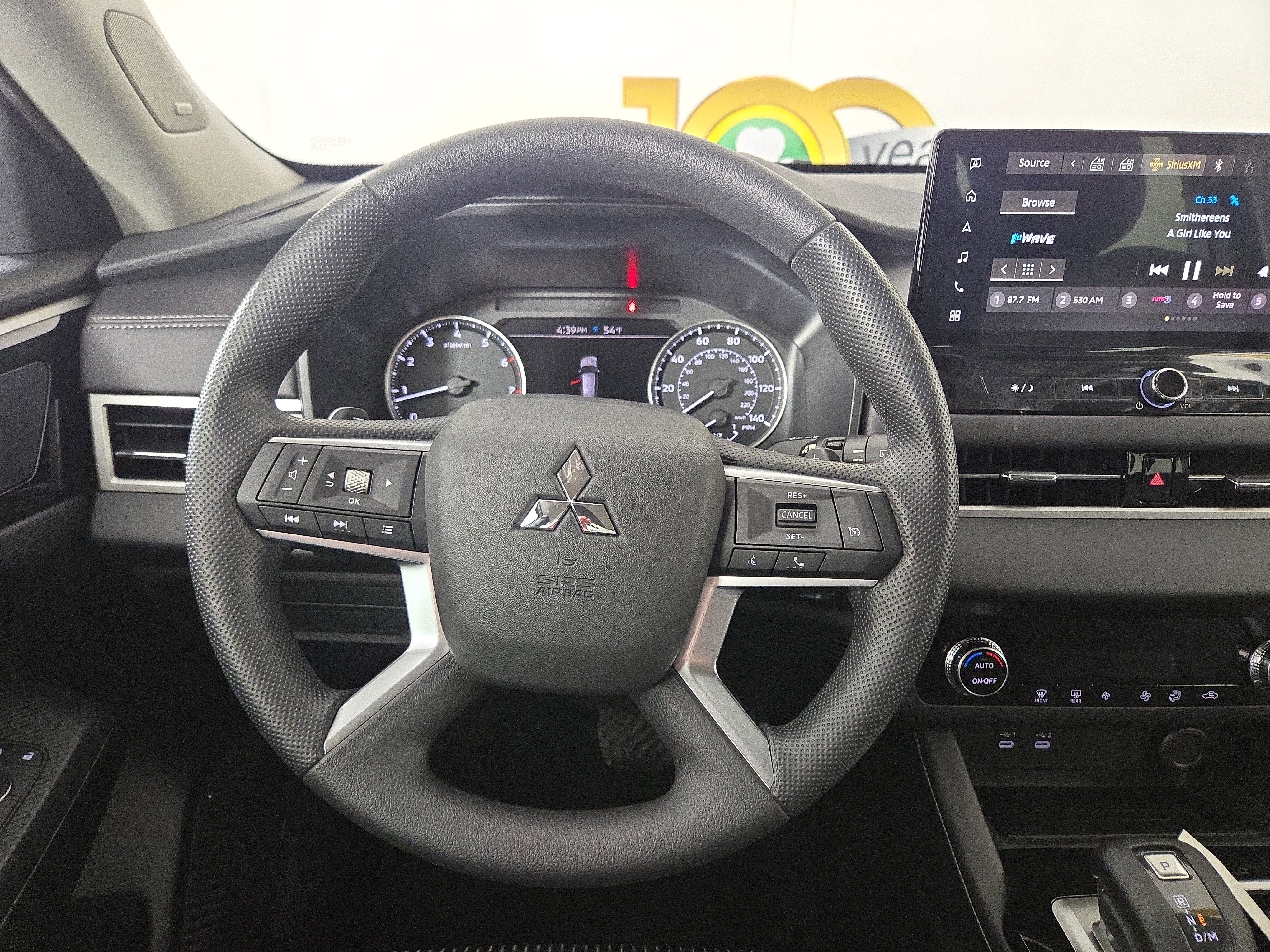 New 2025 Mitsubishi Outlander ES image 14