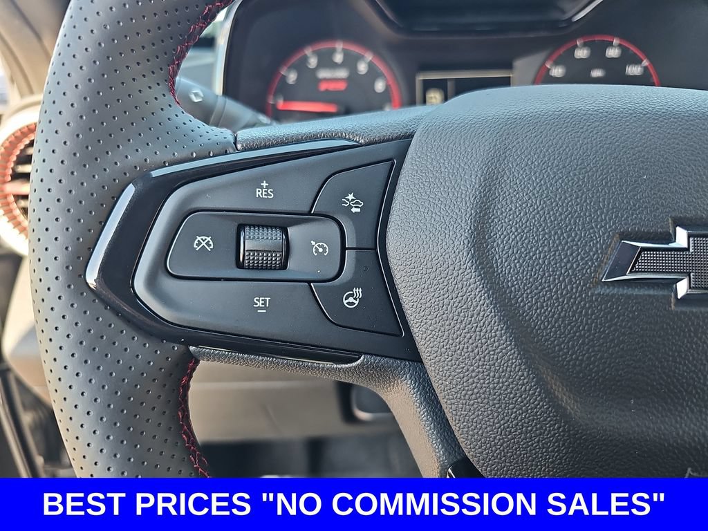 New 2026 Chevrolet Trax RS w/ Sunroof Package FWD image 16