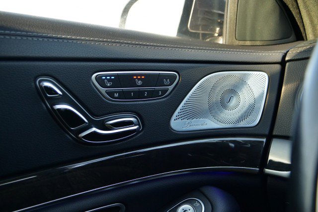 Used 2017 Mercedes-Benz S 550 4MATIC Sedan image 25