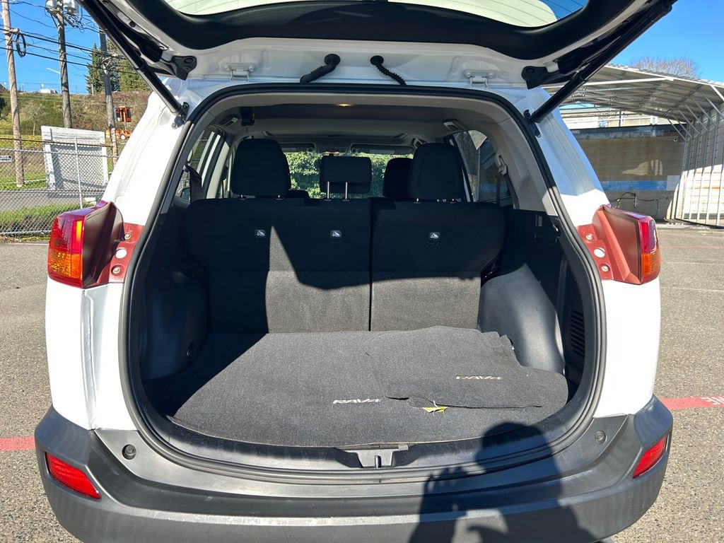 Used 2015 Toyota RAV4 XLE image 24