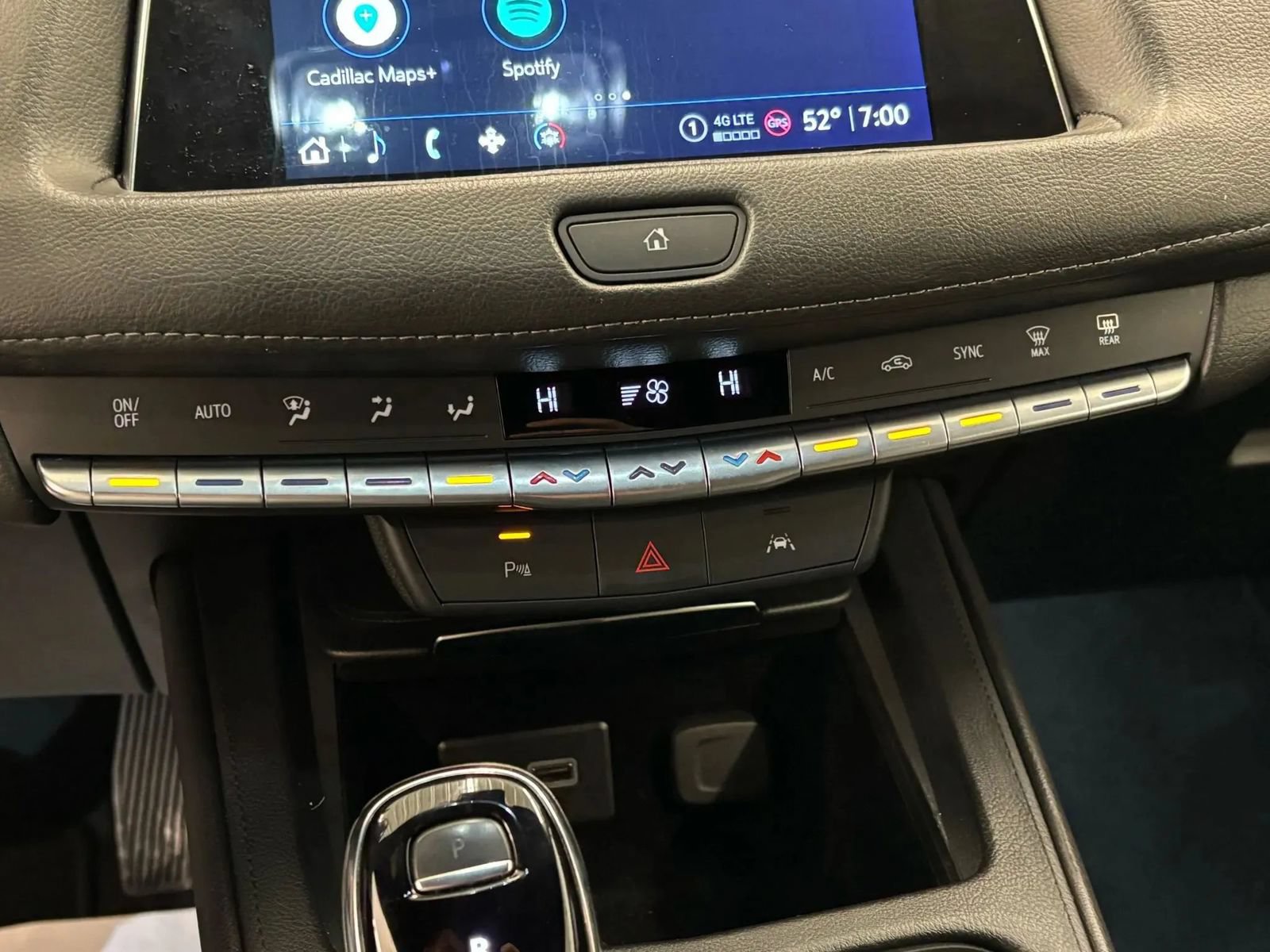 Used 2023 Cadillac XT4 Premium Luxury FWD image 43