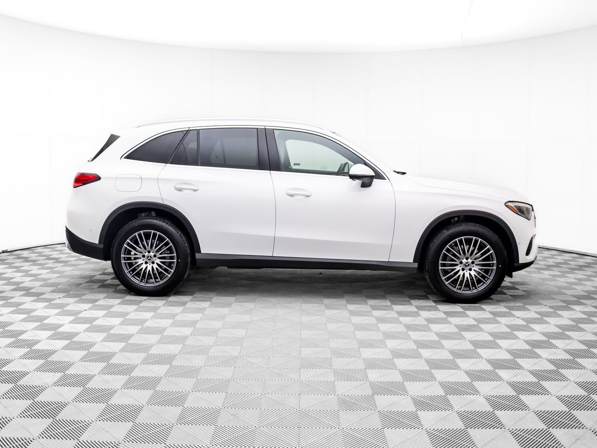 New 2026 Mercedes-Benz GLC 300 4MATIC image 6