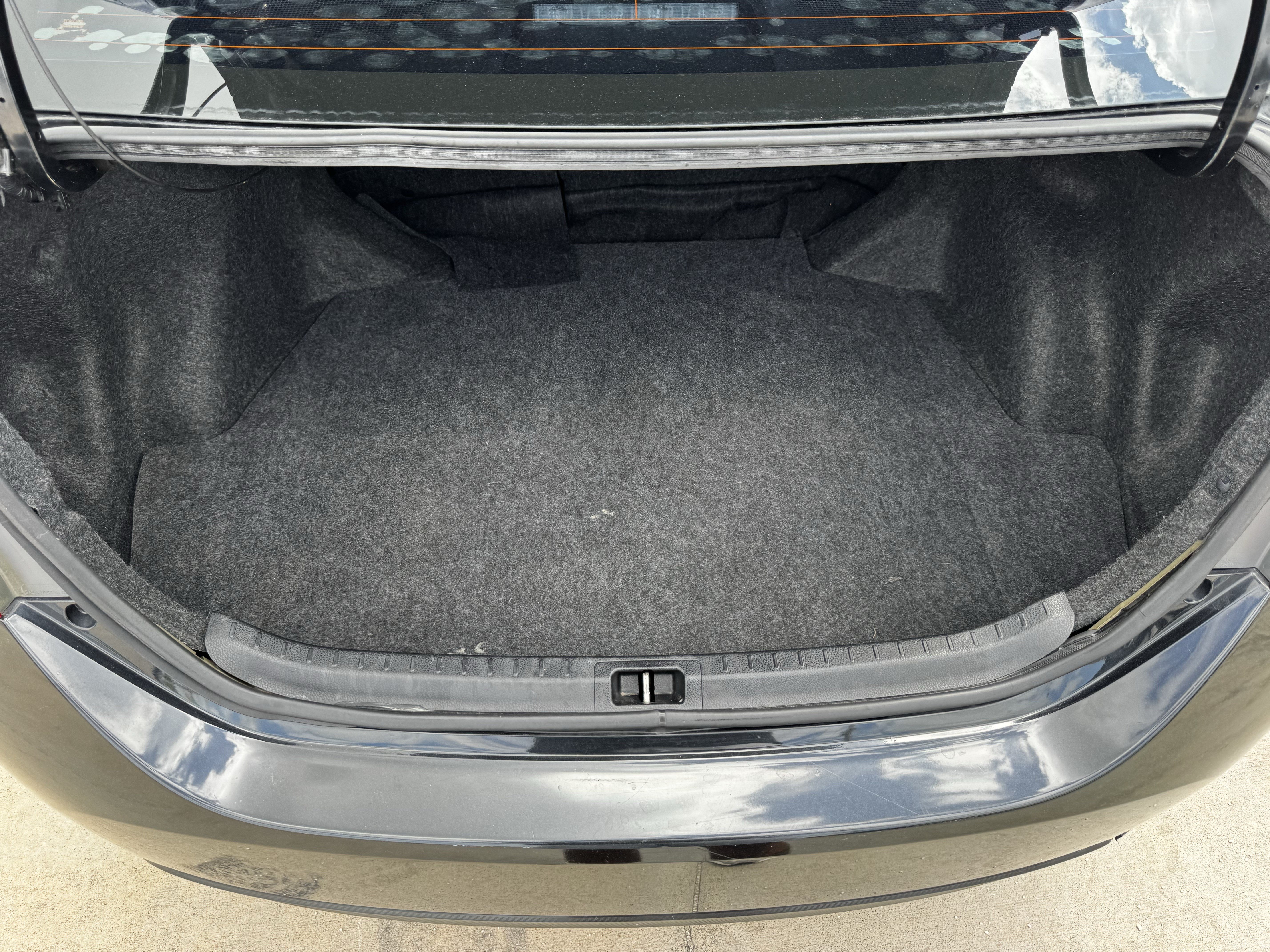 Used 2019 Toyota Corolla XSE FWD image 31