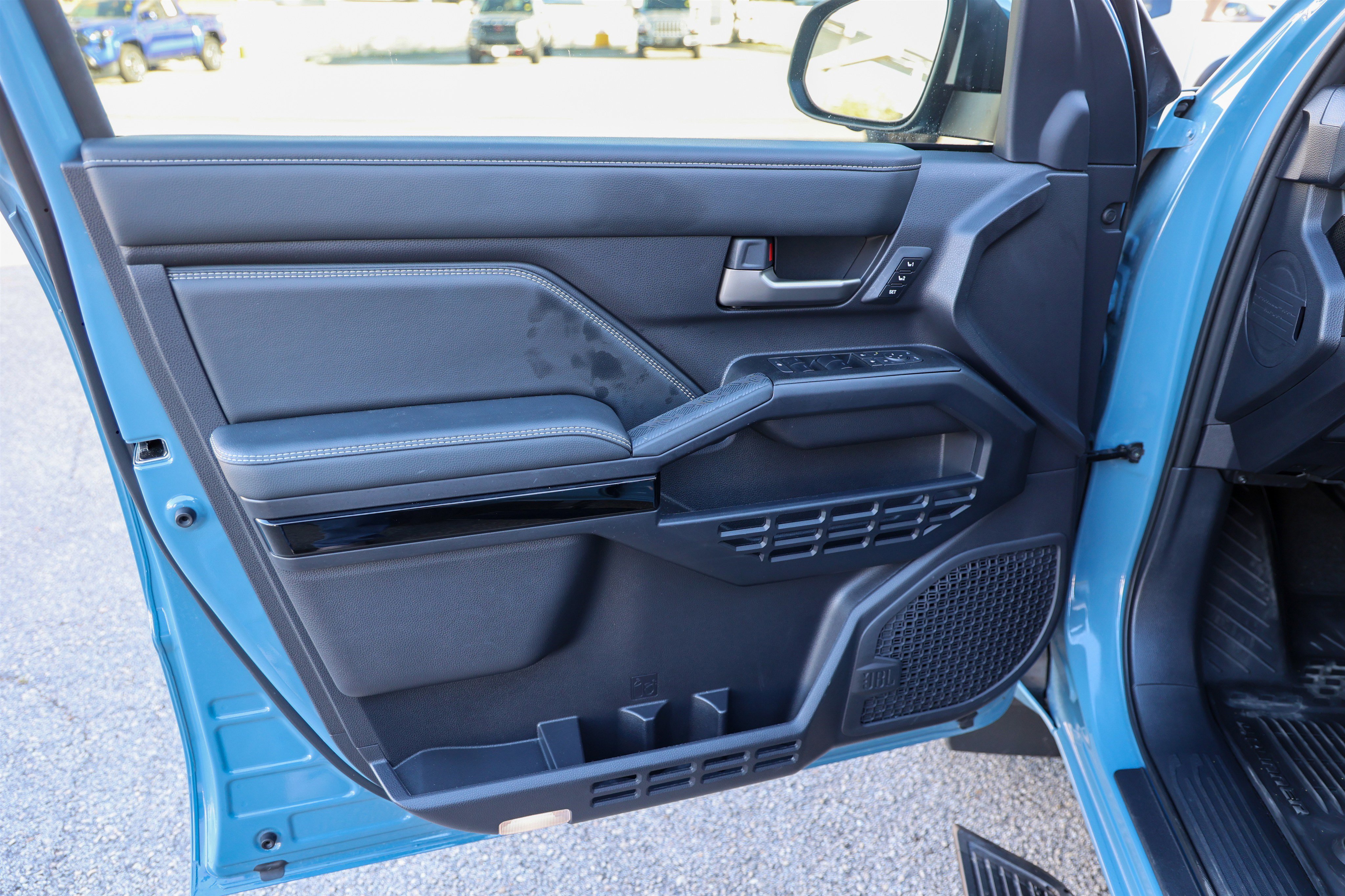 Certified 2025 Toyota 4Runner Limited image 39