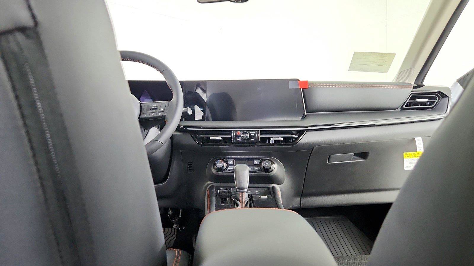 New 2027 Nissan Kicks SV AWD/4WD image 22