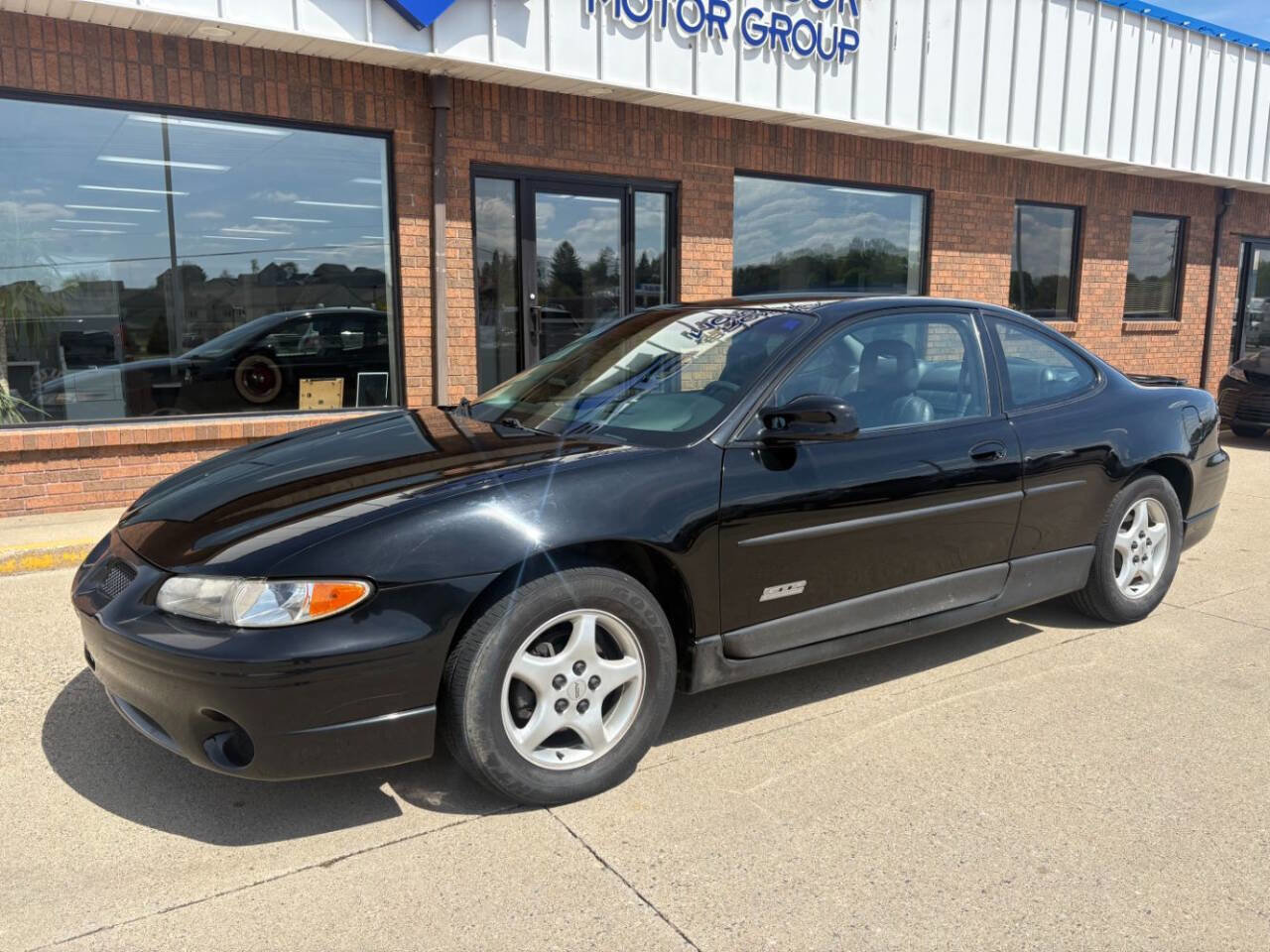 Used 1997 Pontiac Grand Prix GT w/ Opt Pkg FWD image 31