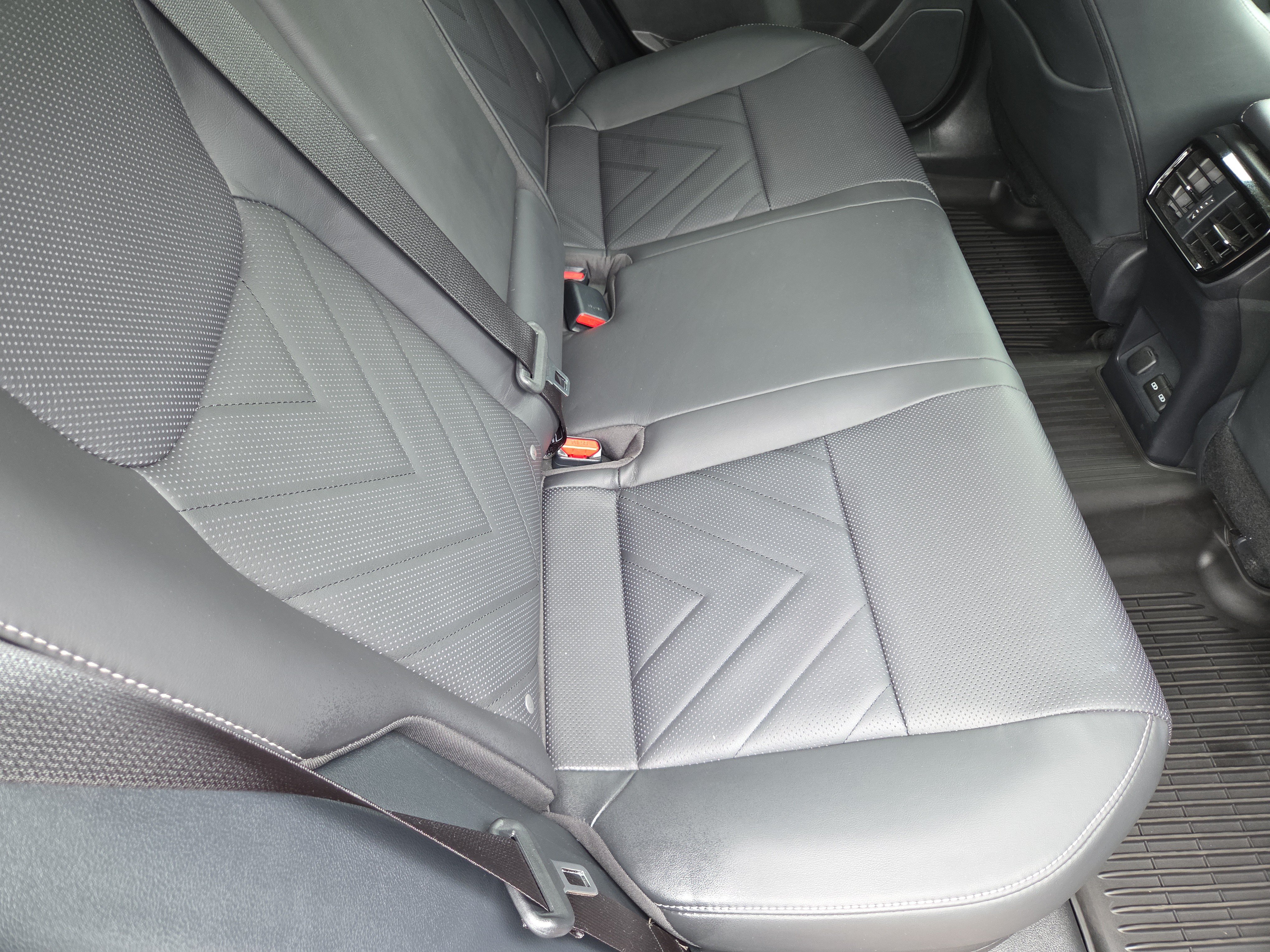 Certified 2025 Lexus NX 350h AWD w/ Accessory Package (2T) image 20