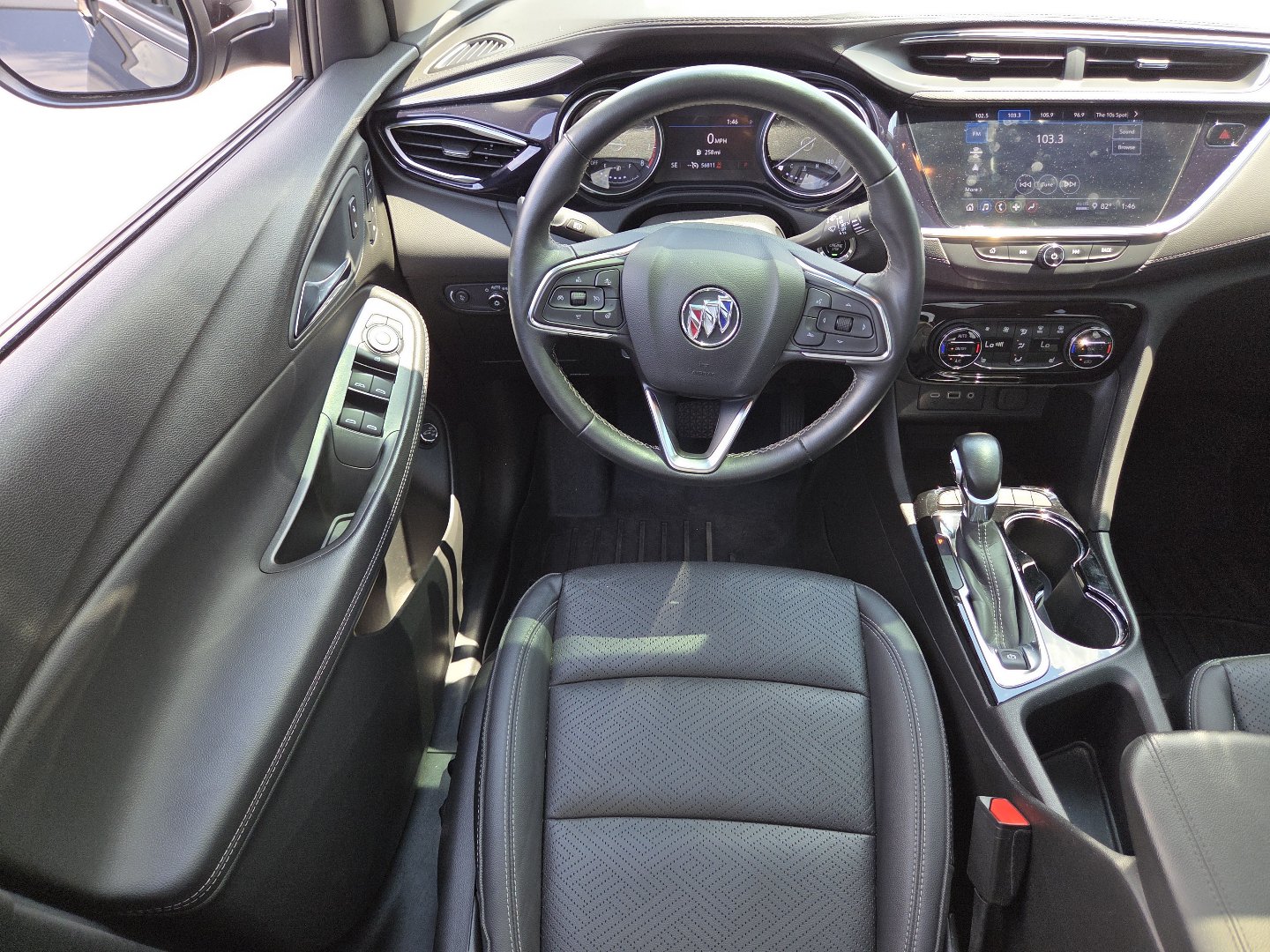 Used 2022 Buick Encore GX Essence w/ Experience Buick Package FWD image 26
