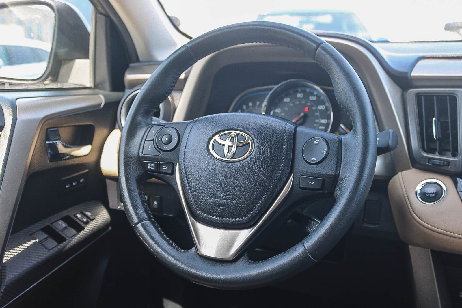 Used 2014 Toyota RAV4 Limited AWD/4WD image 16