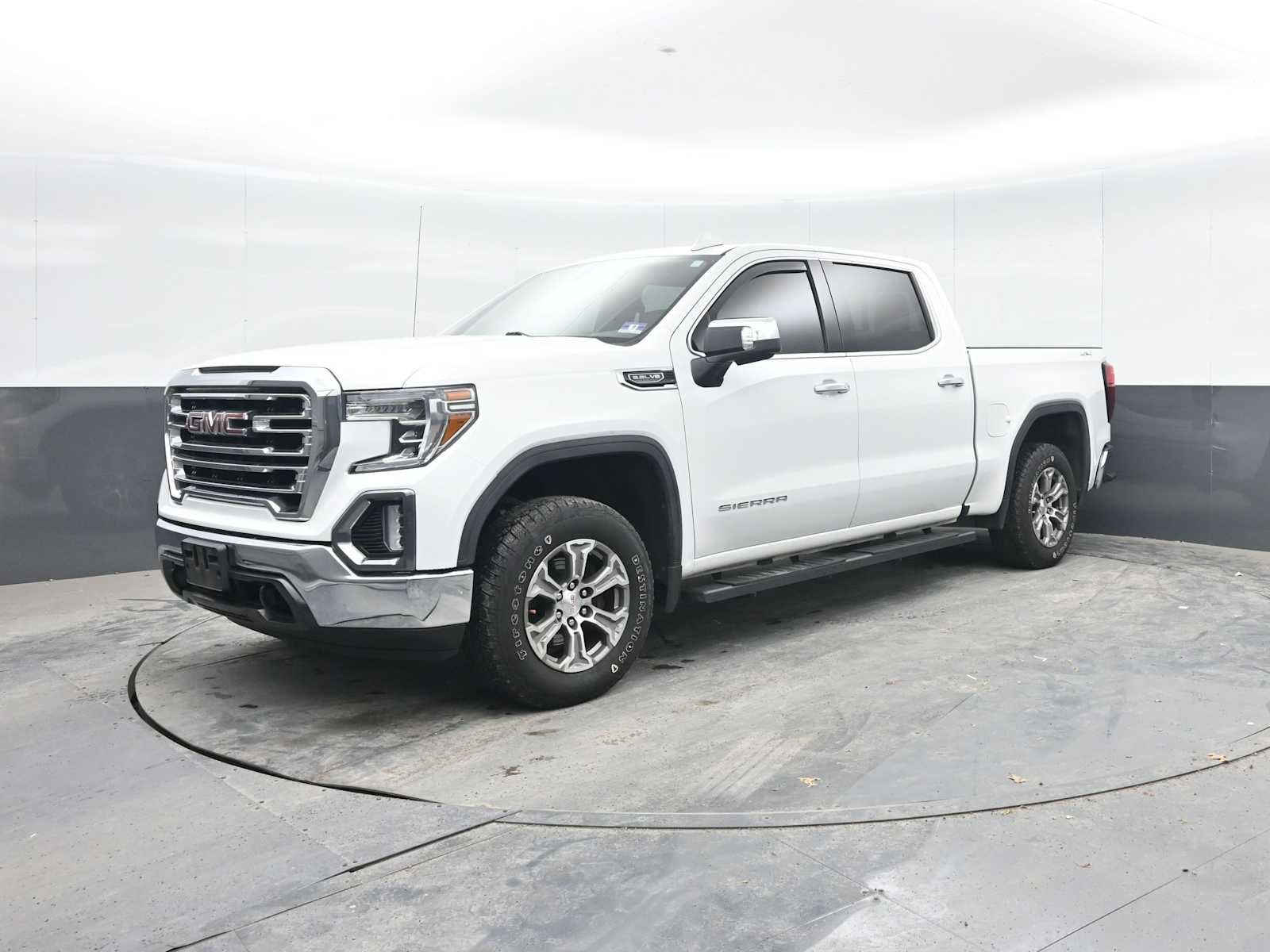 Used 2019 GMC Sierra 1500 SLT w/ SLT Convenience Package AWD/4WD image 5